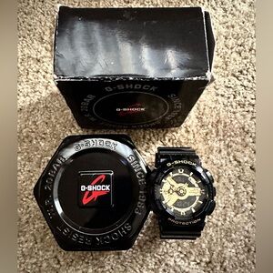 G-Shock Black/Gold Big face
